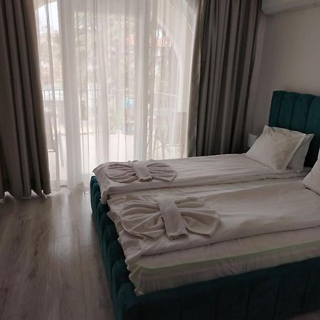 St.St. Constantine And Helena Hotel Sandanski Quarto foto