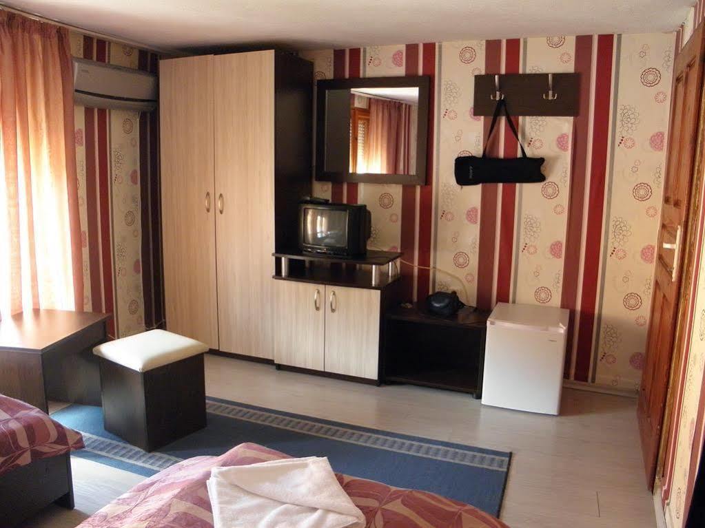 St.St. Constantine And Helena Hotel Sandanski Exterior foto